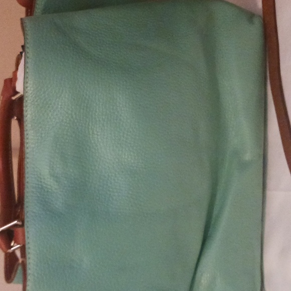 Dooney and Bourke LRG BARLOW SATCHEL - Picture 4 of 9